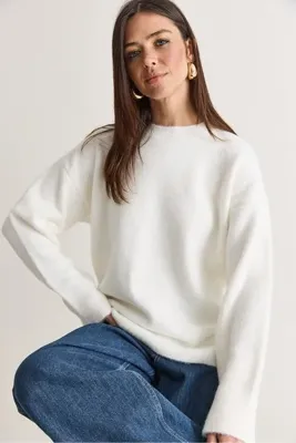 Bianco Lucci Kadın Beyaz Şardonlu Bisiklet Yaka Oversize Triko Kazak 4761 60286705