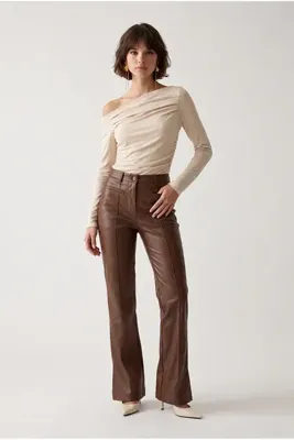 Drop by TrendyolMilla Taba Paçası Yırtmaçlı Çımalı İspanyol Deri Pantolon