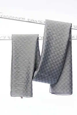 Kayra Dama Monogram Jakarlı Viskon Şal Gri