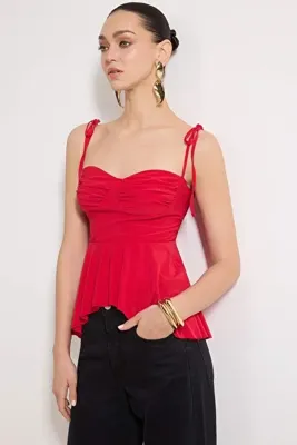 TRENDYOLMİLLA Kırmızı Göğüs Detaylı Örme Yılbaşı Bluz TPRSS25BZ00006
