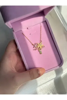 Harlofia Jewelry Çelik Nergis Çiçek Buketi Kolye - Pembe