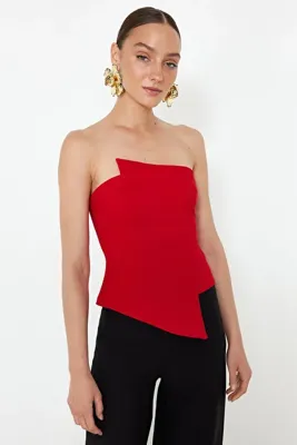 TRENDYOLMİLLA Kırmızı Vücuda Oturan Dokuma Bluz TPRSS24BZ00008
