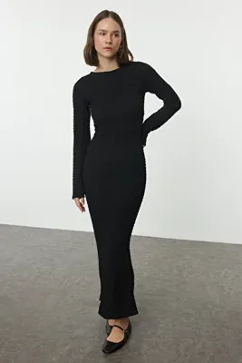 TRENDYOLMİLLA Siyah Düz Dokulu Fitted/Vücuda Oturan Maxi Örme Elbise TWOAW25EL00097
