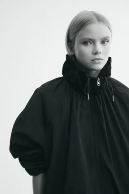 H&M Boru Yakalı Naylon Ceket