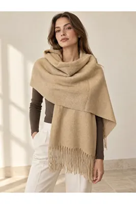 Luminos Butik Bej 200x70 cm Kadın Yumuşak Dokulu Püsküllü Düz Renk Omuz Şalı SAL1333