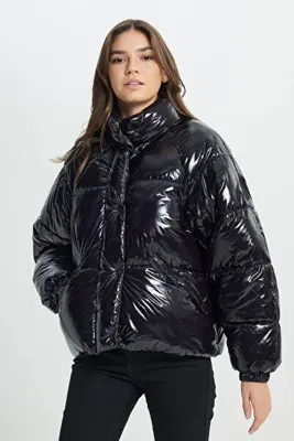 Wrangler Loose Fit Rahat Kesim Kapüşonlu Siyah Şişme Mont