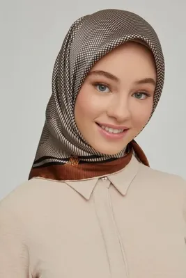 Armine Nostalji Serisi %100 Twill İpek Eşarp 8616D 32