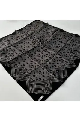 Armine Sura Saf İpek Eşarp 24-25 Sonbahar Kış Sezonu PKT1702