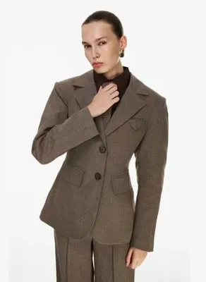Vatkalı Geniş kol detaylı slim fit ceket Kahverengi