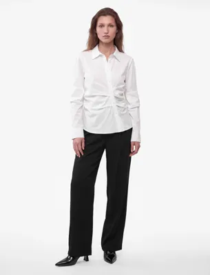 Koton Slim Fit Pamuklu Uzun Kollu Drapeli Asimetrik Düğmeli Gömlek