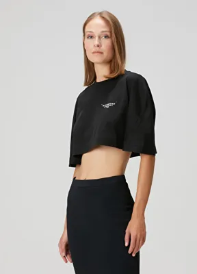 Givenchy Siyah Logo Baskılı Crop T-shirt