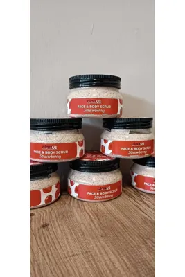 Claryus Face body scrub strawberry