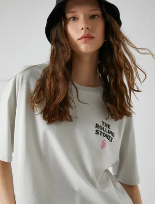Koton The Rolling Stones Tişört Baskılı Oversize Lisanslı Bisiklet Yaka