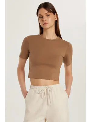 Tudors Kadın Slim Fit Dar Kesim Pamuklu Bisiklet Yaka Kahverengi Bluz