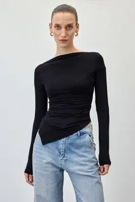 Vatkalı Kayık yaka asimetrik top
