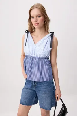 TRENDYOLMİLLA Mavi Çizgili Fiyonk Detaylı Dokuma Bluz TWOSS26BZ00801