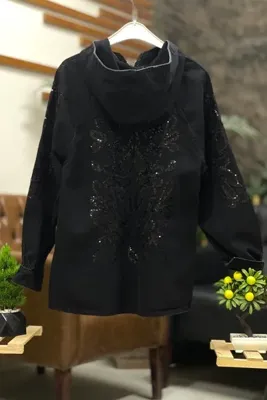 sahnemoda Kapşonlu Kol Ve Sırt Pullu Nakışlı Kot Ceket