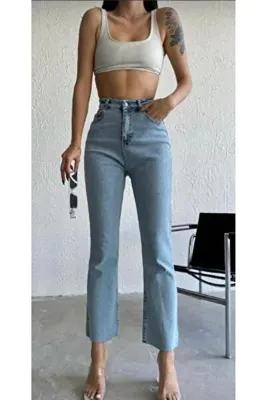 Asia KAR YIKAMA PAÇA KESİK  YÜKSEK BEL YARIM İSPANYOL PAÇA  JEANS