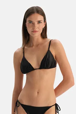 Dagi Siyah Üçgen Küçük Bikini Üst