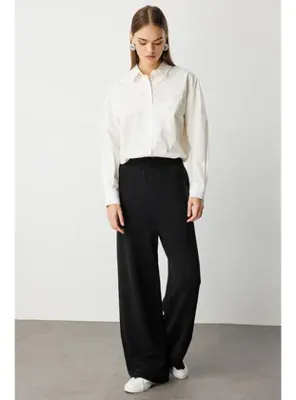 Mizalle Geniş Paça Beli Lastikli Siyah Triko Jogger Pantolon