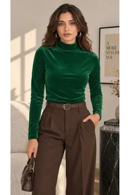 peralist Kadın Zümrüt Yeşili Kadife Kumaş Dik Yaka Uzun Kollu Basic Bluz