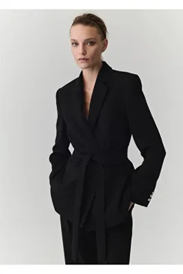 MANGO Woman Double-breasted blazer with belt