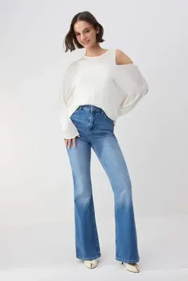 TRENDYOLMİLLA Wardrope Essentials Mavi DÖKÜMLÜ Yüksek Bel Orta Esnek Flare Jeans TWOSS26JE00106