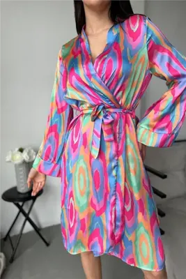 COCCOLARSI Renkli Dalgalar Desen Baskılı Belden Bağlama Saten Kimono / Sabahlık