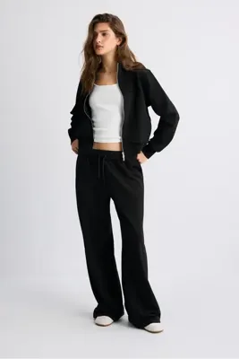 Stradivarius Geniş paça jogger pantolon
