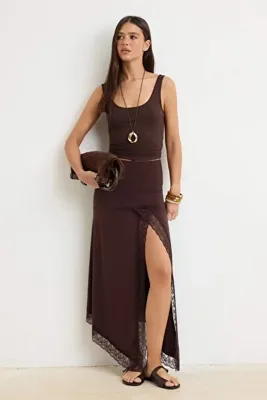 TRENDYOLMİLLA Kahverengi Skater Dantel Detaylı Normal Bel Maxi Esnek Örme Etek TWOSS26ET00207
