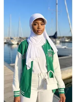 Aisha's Design Çıkarılabilir, Ayarlanabilir Siperlikli Kaymaz Pratik Penye Şal,SPS-1 Beyaz