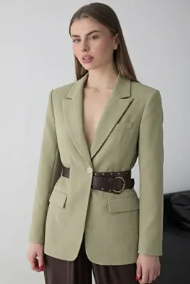TRENDYOLMİLLA Açık Haki Kendinden Kemerli Blazer Ceket TWOSS26BC00040