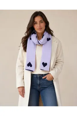 Sebir Moda Özel Gün Temalı Kalpli Atkı