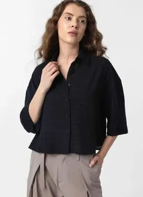 Antioch Siyah Crop Dokulu Kadın Gömlek