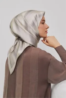 ARMİNE SURA İPEK EŞARP 2025 YAZ SEZONU 9327D01-80