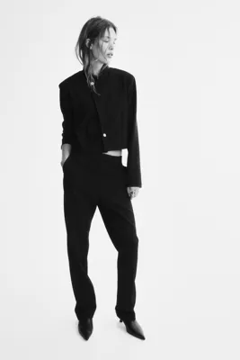 H&M Dik Yakalı Kısa Blazer