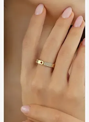 Pırlant Sıralı Taşlı Modern Altın Yüzük