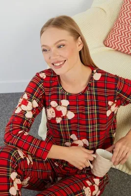 Fulla Moda Ayıcıklı Ekose Desenli Bisiklet Yaka Süet Pijama Takımı