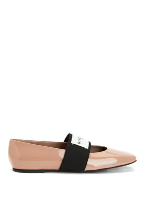 Givenchy Pudra Deri Babet