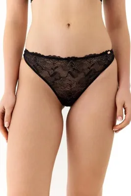 Amarelle Roma Siyah Dantelli String Külot