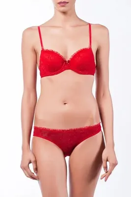 Pierre Cardin Kadın Kırmızı Desteksiz Straplez Sütyen Takım 1.4.4352