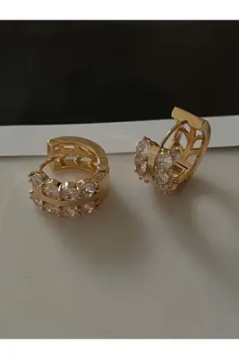 Koprinaco Özel Kaplama Gold Renk Zirkon Taşlı Luna Küpe (1.80 Cm)