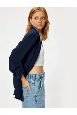 Koton Ters Kruvaze Yaka Bol Kalıp 3/4 Kol Krep Kumaş Blazer Ceket