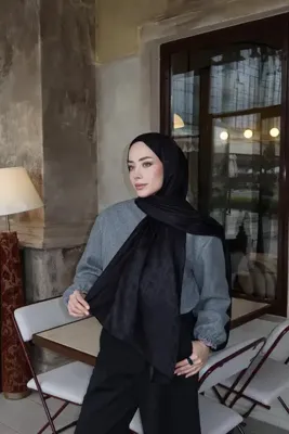 Jawel Monogram Desenli Jakarlı Şal