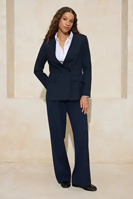 TRENDYOLMİLLA Lacivert V Yaka Kruvaze Kapama Astarlı Dokuma Vatkalı Blazer Ceket TWOSS26BC00006