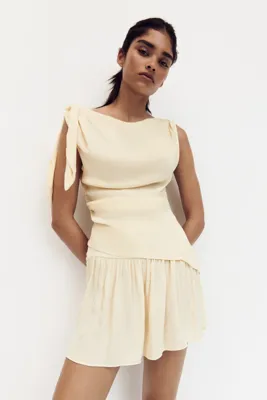 H&M Bağcık Detaylı Asimetrik Üst