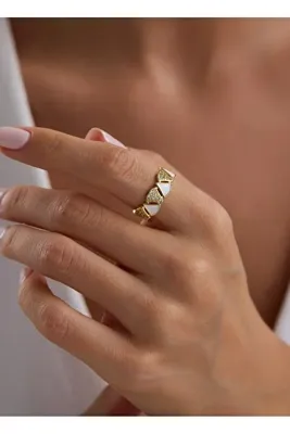Silver Geometrik Desenli Zirkon Taşlı Şık Kadın Yüzük