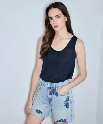 İpekyol Çiçek nakışlı raw edge denim şort