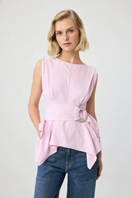 TRENDYOLMİLLA Pembe Çizgili Kuşaklı Asimetrik Şık Dokuma Bluz TWOSS26BZ00537