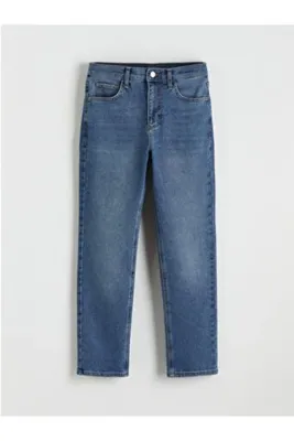 LC Waikiki artı-store Yüksek bel, slim fit kadın jean pantolon, beş cepli tasarıma sahip olup fer